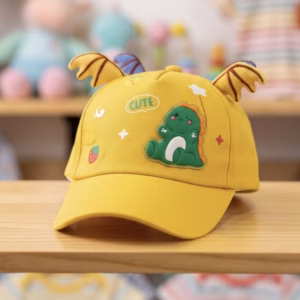 Gorra Con Alitas Dino Cute Amarilla